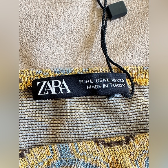 Zara - Long Sleeves - Geometric Knit Cropped Top - Picture 4 of 4